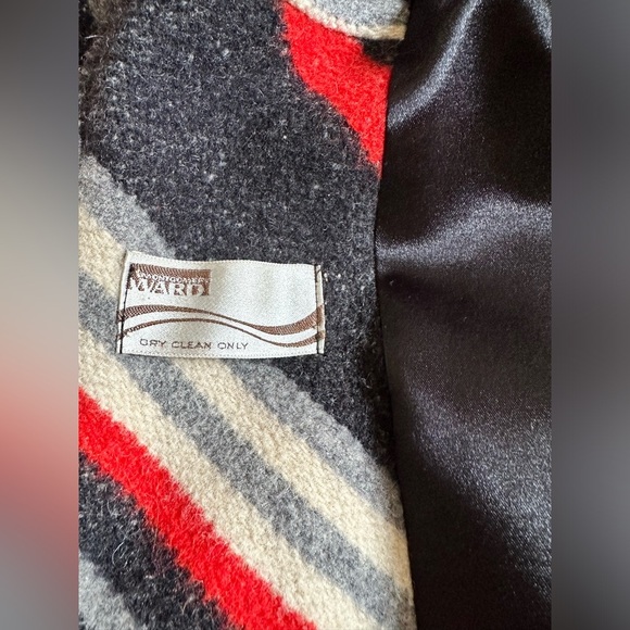 RARE Vintage 70’s Retro Boho Chevron Stripe Red Grey Black Wool Long Coat M L - Picture 8 of 10